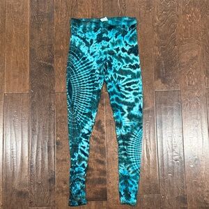 🥳 7/$10 Women’s M/L Turquoise Swirl Leggings